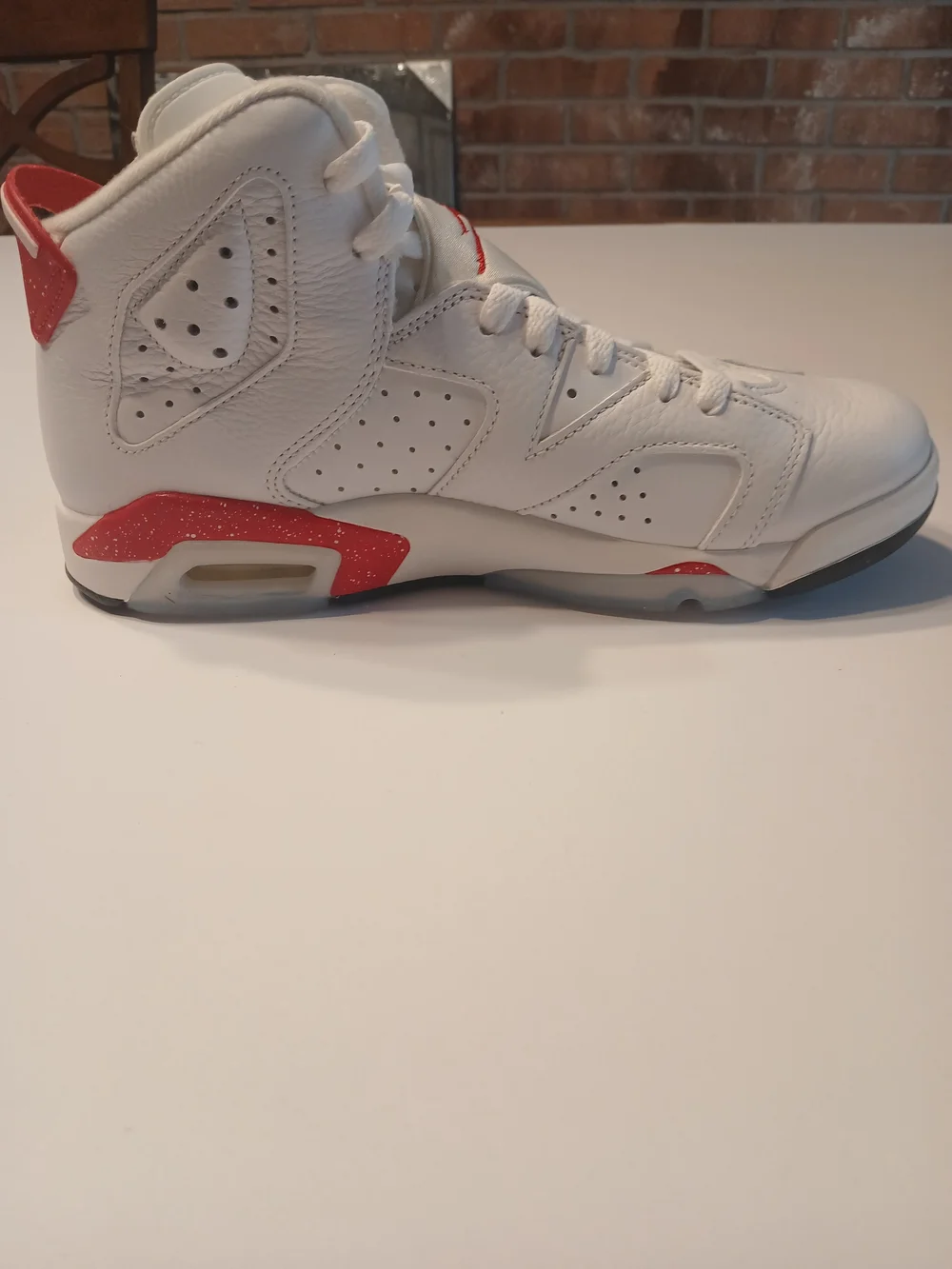 Nike Air Jordan 6 Retro Red Oreo GS 7Y White University Red 384665-162 NEW